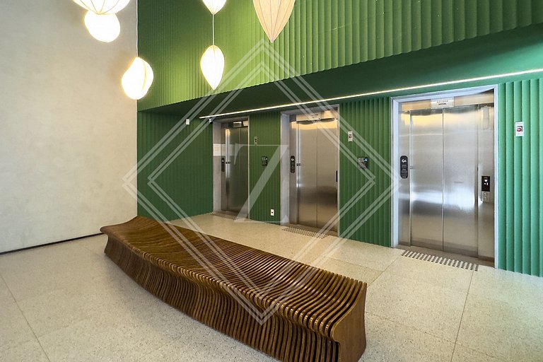 Zainalofts7Moema frente ao Hospital Alvorada 608BY