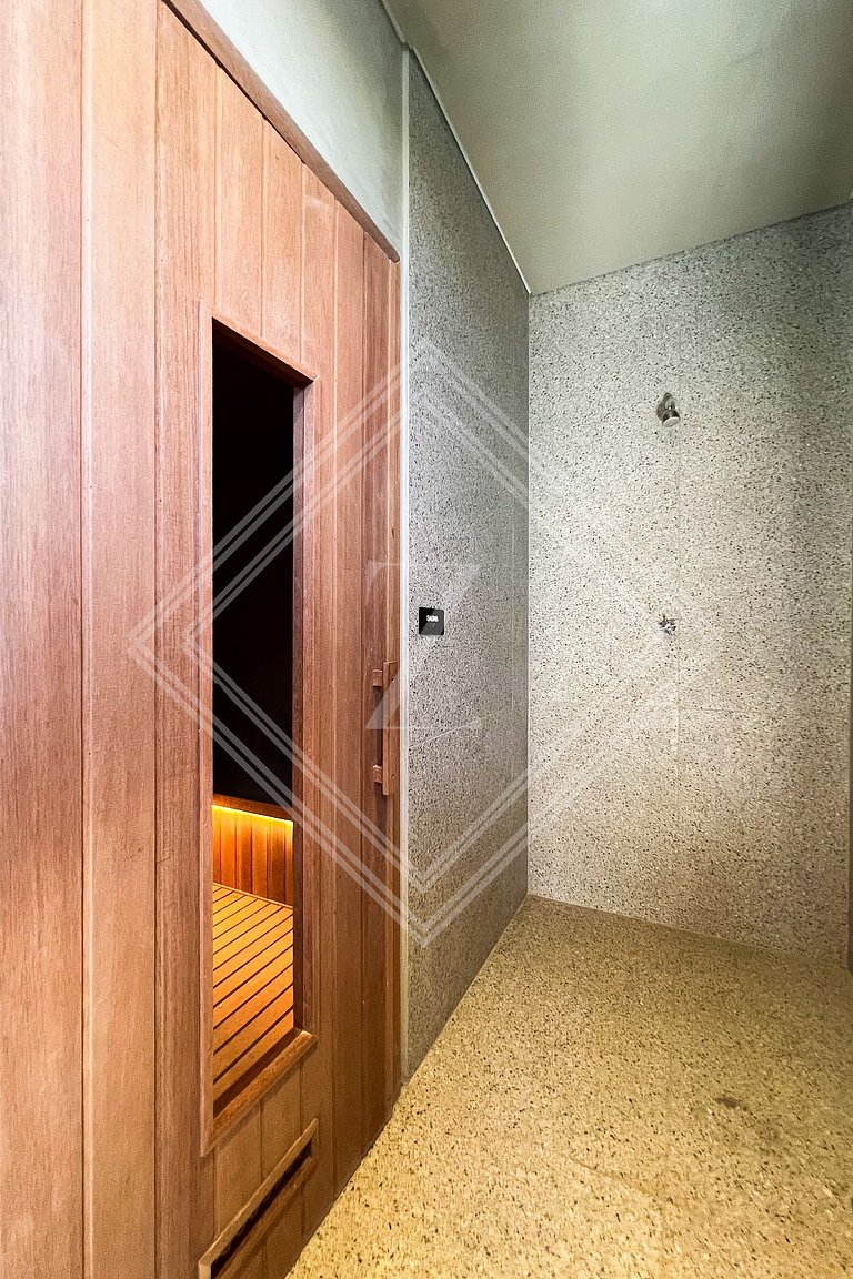 Zainalofts7Moema frente ao Hospital Alvorada 812BY