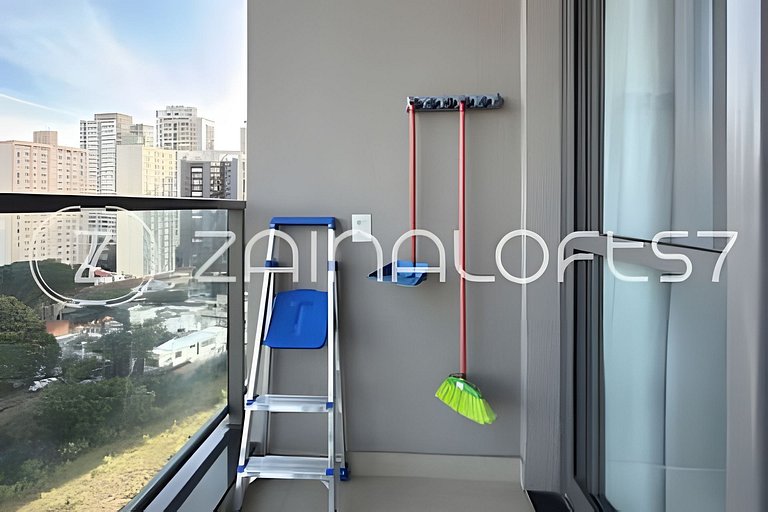 Zainalofts7 - 811 Haus Mitre Residence