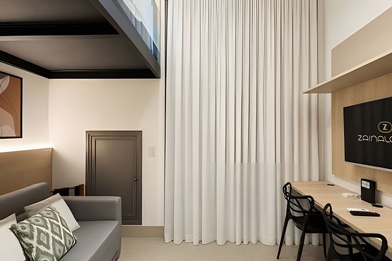 Zainalofts7 - 811 Haus Mitre Residence