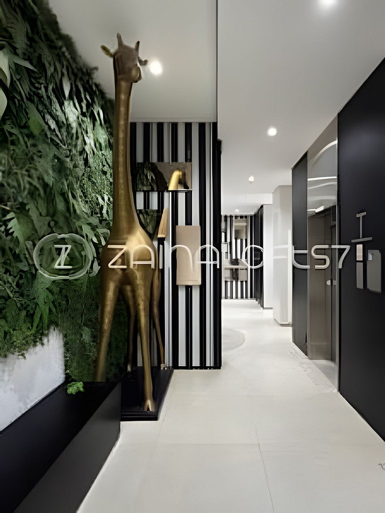 Zainalofts7 - 811 Haus Mitre Residence