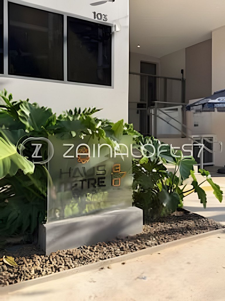 Zainalofts7 - 811 Haus Mitre Residence